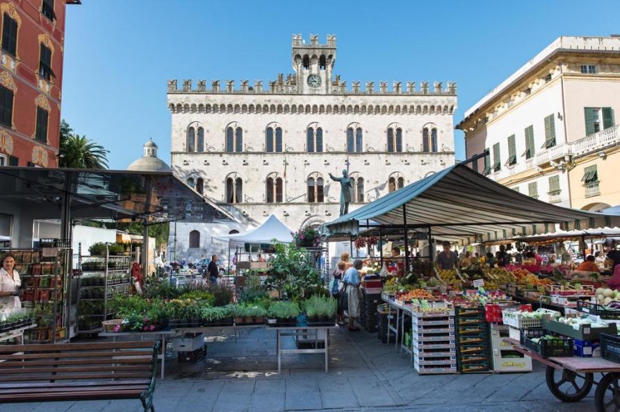 Отель Piccolo Borgo Кьявари Экстерьер фото