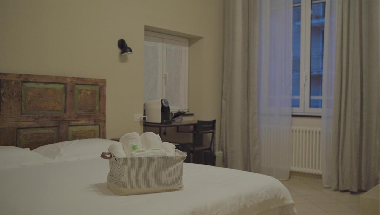 Отель Piccolo Borgo Кьявари Экстерьер фото